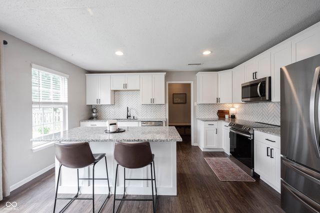8419 S Shady Trail Drive, Pendleton, IN 46064