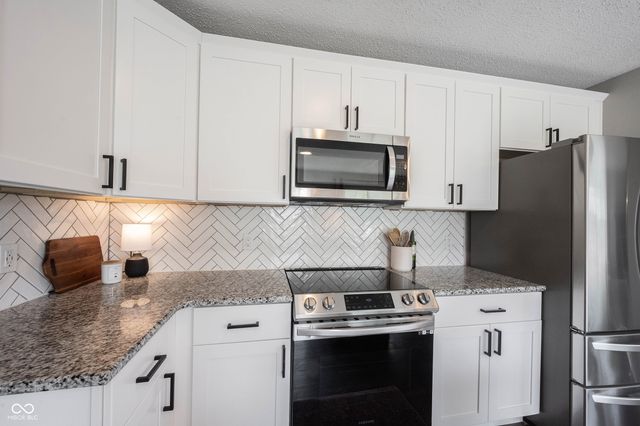 8419 S Shady Trail Drive, Pendleton, IN 46064