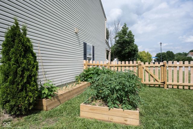 8419 S Shady Trail Drive, Pendleton, IN 46064