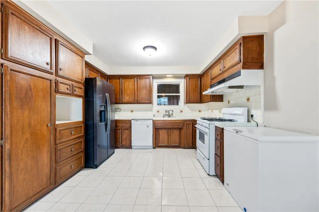 13471 Olive, Westminster, CA 92683