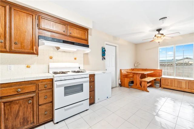 13471 Olive, Westminster, CA 92683