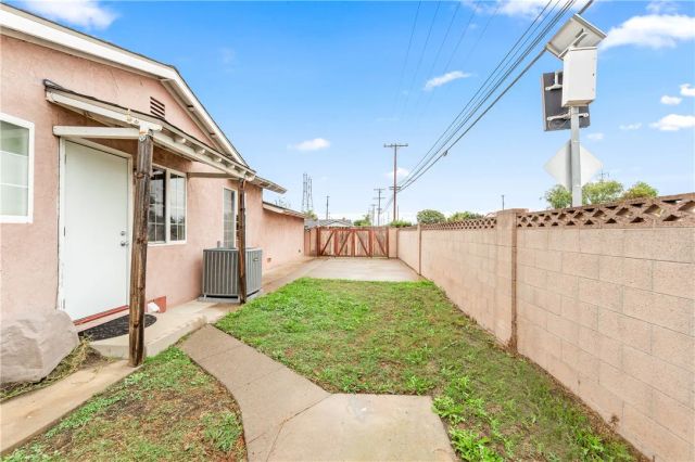 13471 Olive, Westminster, CA 92683