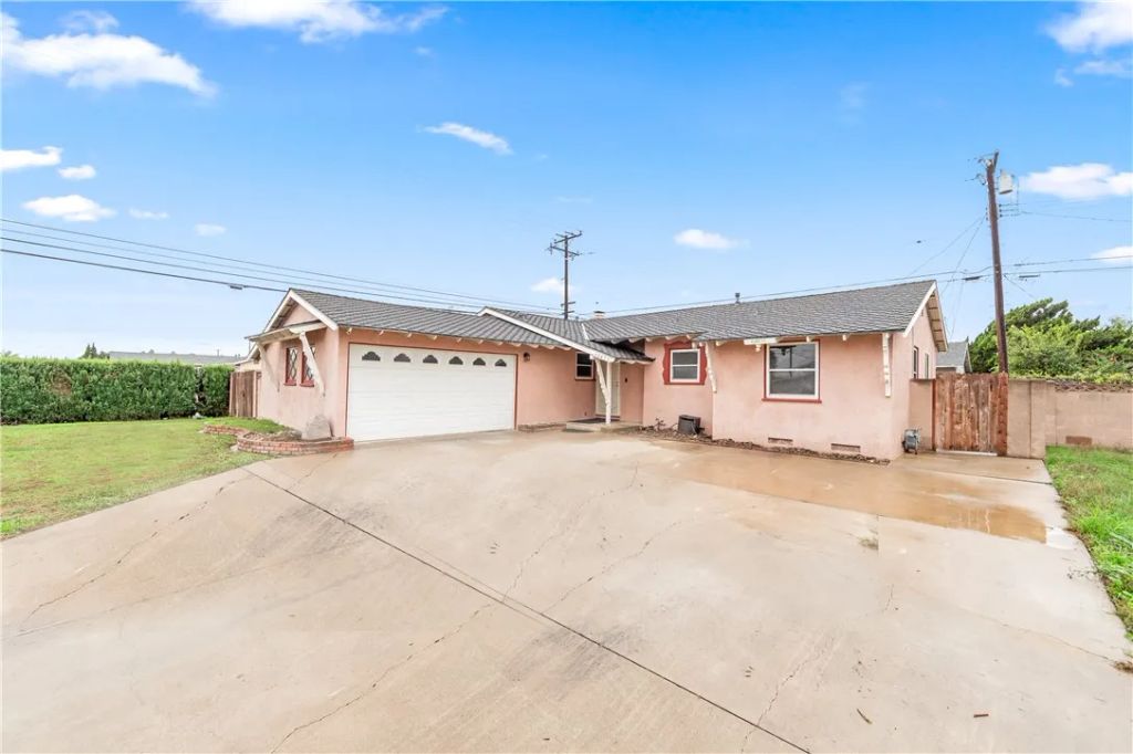 13471 Olive, Westminster, CA 92683