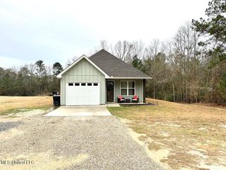 1200 Henleyfield Mcneil Road, Carriere, MS 39426