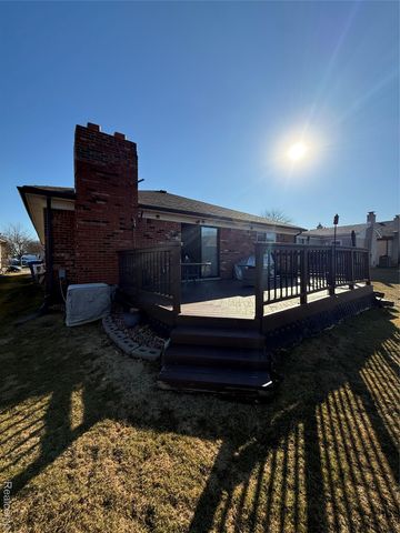 15195 La Grande Plaza, Warren, MI 48088