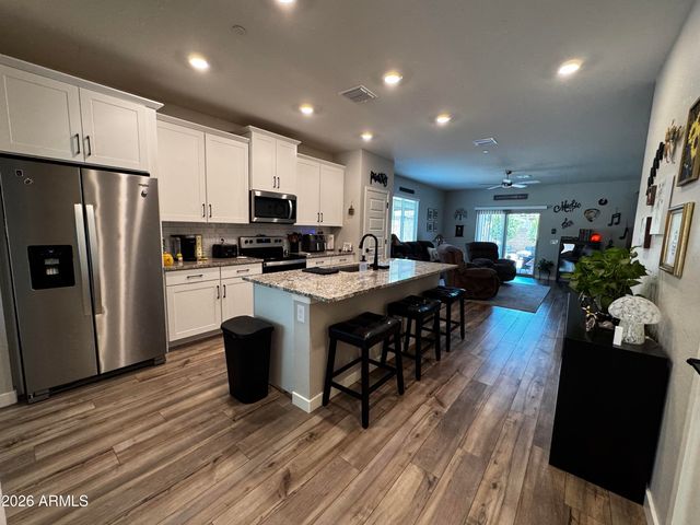 11549 W ARRON Drive, Youngtown, AZ 85363