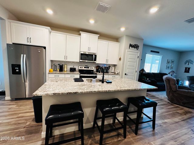 11549 W ARRON Drive, Youngtown, AZ 85363