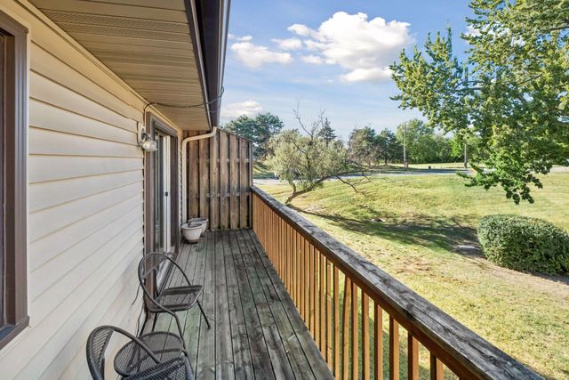 11032 Trail West Road, Bloomington, MN 55437