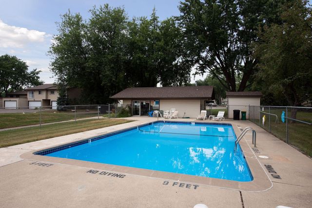 11032 Trail West Road, Bloomington, MN 55437