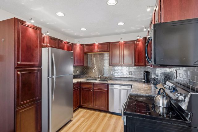 11032 Trail West Road, Bloomington, MN 55437