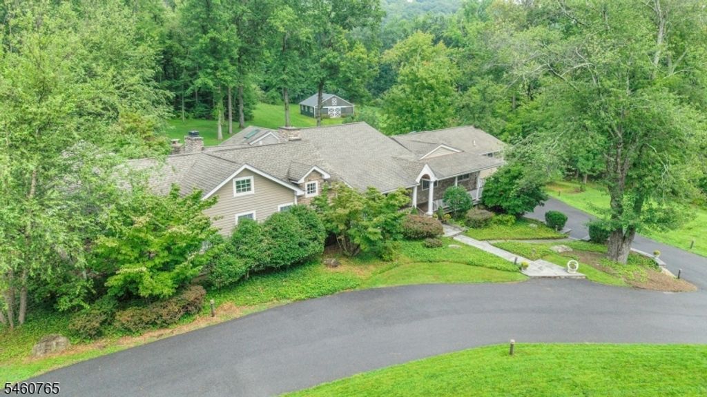 11 Schoolhouse Ln, Mendham Twp., NJ 07960 — photo 4