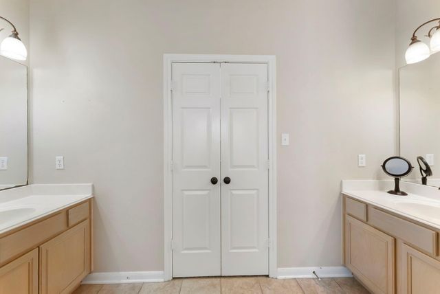 7318 Wedgewood Drive, Magnolia, TX 77354