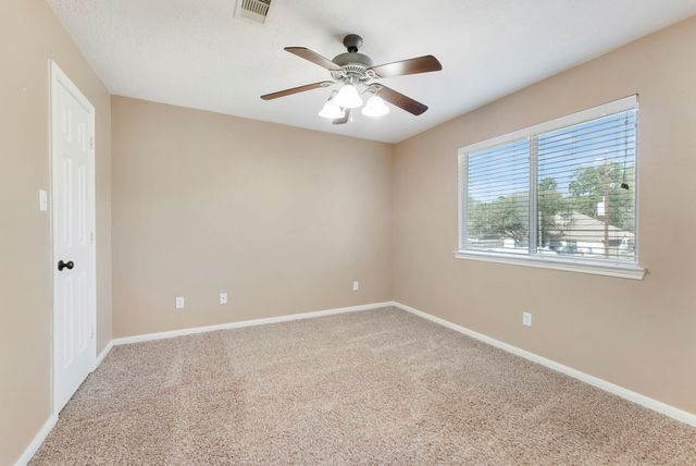 7318 Wedgewood Drive, Magnolia, TX 77354