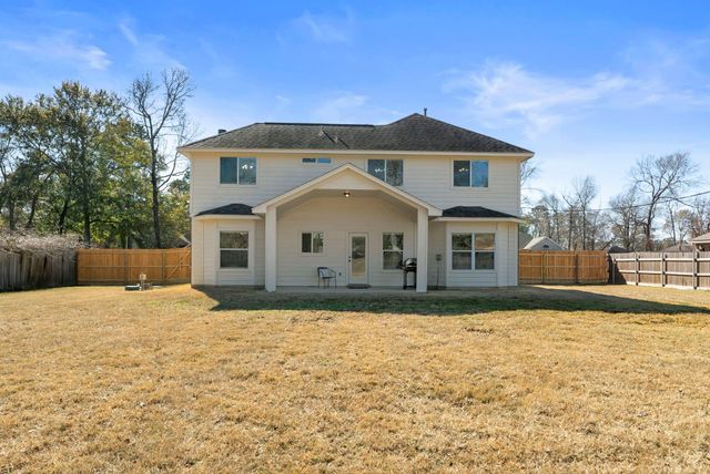 7318 Wedgewood Drive, Magnolia, TX 77354