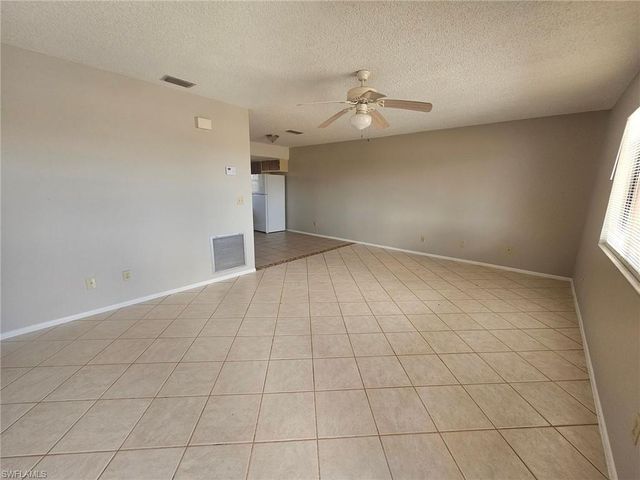 1221 SE 46th LN N, Cape Coral, FL 33904