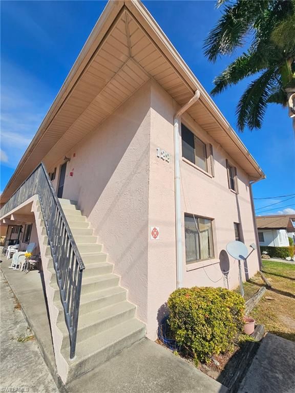 1221 SE 46th LN N, Cape Coral, FL 33904