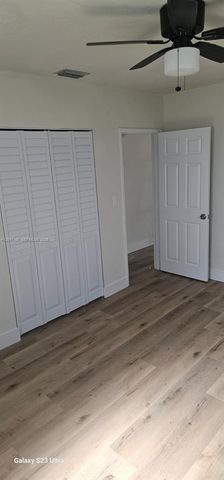 6010 SW 33rd St, Miramar, FL 33023
