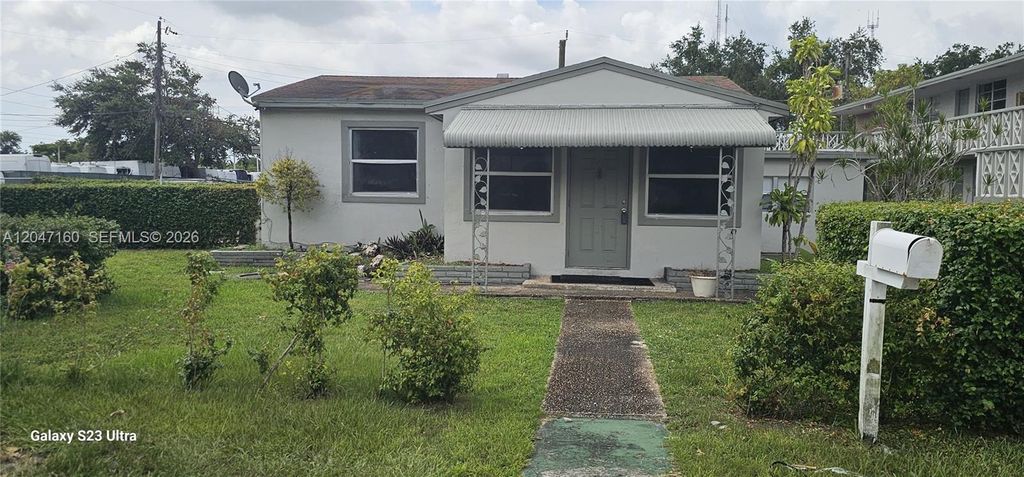 6010 SW 33rd St, Miramar, FL 33023