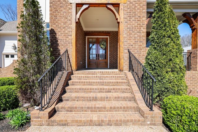 8642 Belladonna Dr, College Grove, TN 37046
