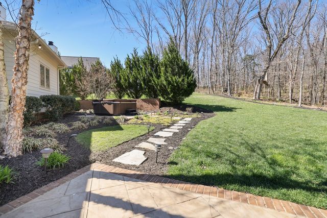 8642 Belladonna Dr, College Grove, TN 37046