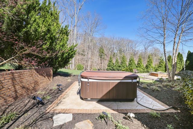 8642 Belladonna Dr, College Grove, TN 37046