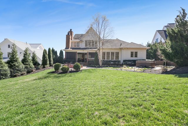 8642 Belladonna Dr, College Grove, TN 37046