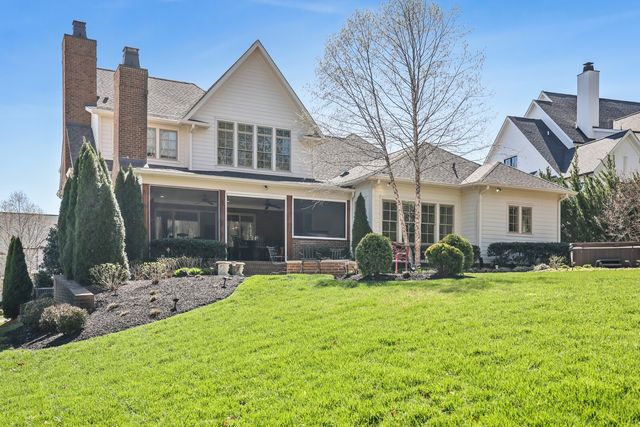 8642 Belladonna Dr, College Grove, TN 37046