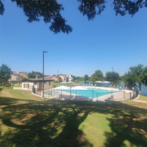 2908 Shady Lake Circle, Carrollton, TX 75006