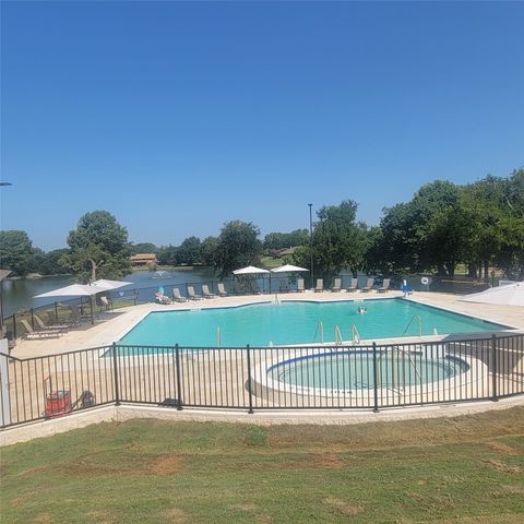 2908 Shady Lake Circle, Carrollton, TX 75006
