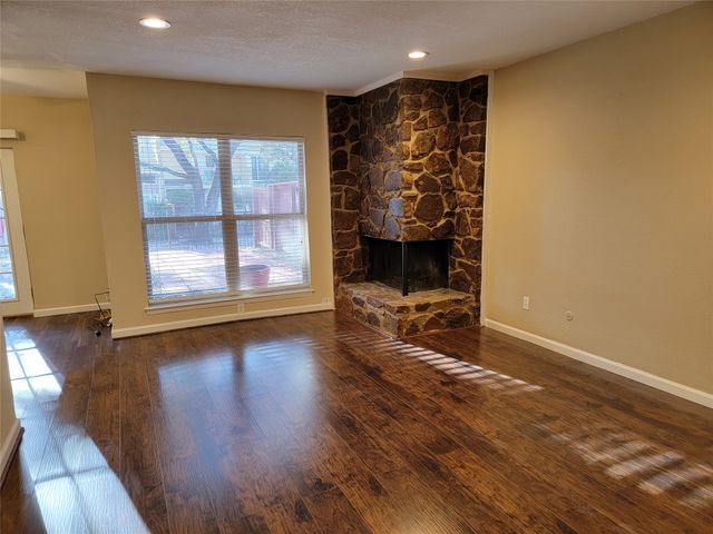 2908 Shady Lake Circle, Carrollton, TX 75006