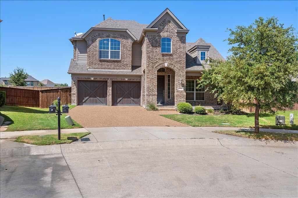 701 Auburn Court, Savannah, TX 76227