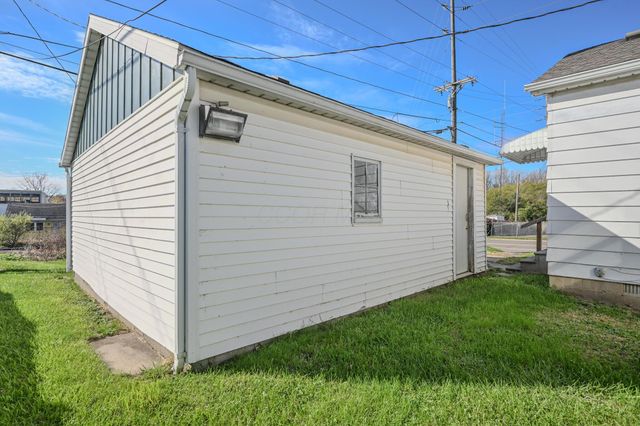 2605 Morton Drive, Springfield, OH 45505