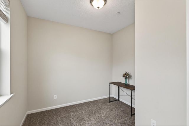 8715 Granite Circle, Woodbury, MN 55129