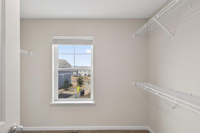 8715 Granite Circle, Woodbury, MN 55129