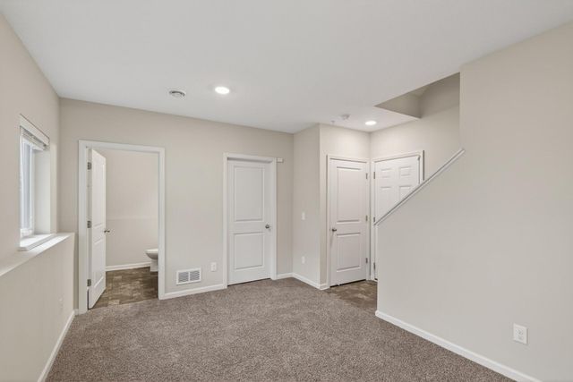 8715 Granite Circle, Woodbury, MN 55129