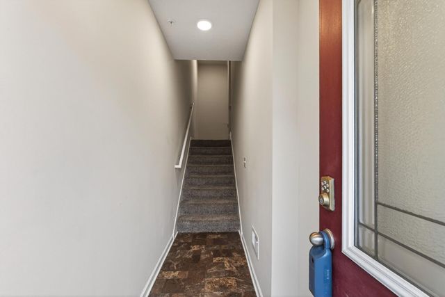 8715 Granite Circle, Woodbury, MN 55129