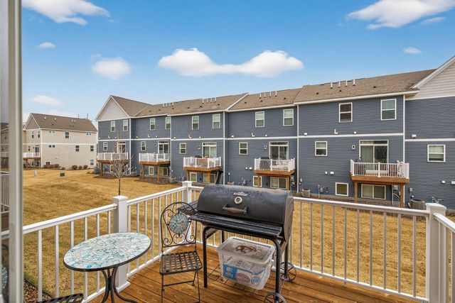 8715 Granite Circle, Woodbury, MN 55129