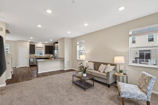 8715 Granite Circle, Woodbury, MN 55129