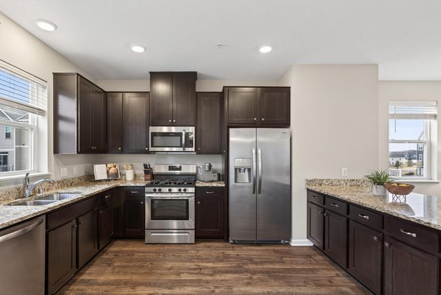 8715 Granite Circle, Woodbury, MN 55129