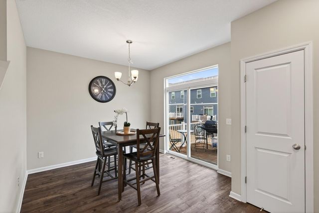 8715 Granite Circle, Woodbury, MN 55129