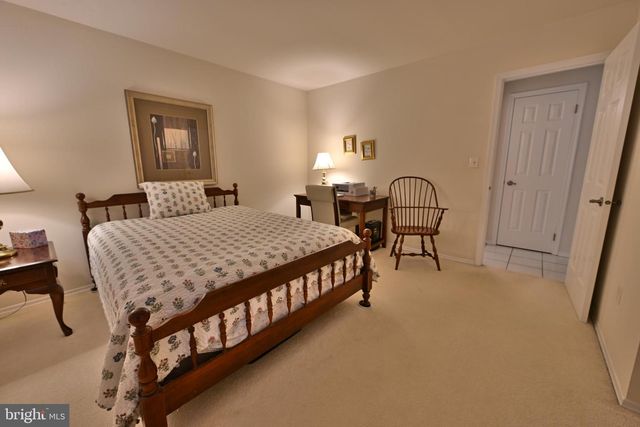 12 WINDMILL CT, Columbus, NJ 08022