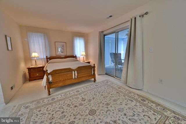 12 WINDMILL CT, Columbus, NJ 08022