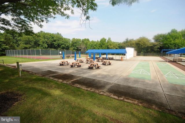 12 WINDMILL CT, Columbus, NJ 08022