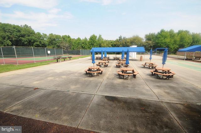 12 WINDMILL CT, Columbus, NJ 08022