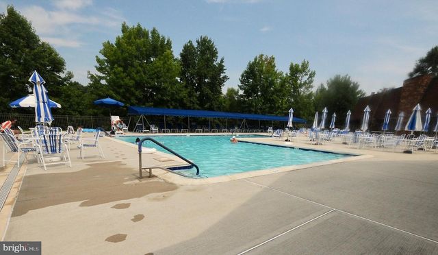 12 WINDMILL CT, Columbus, NJ 08022