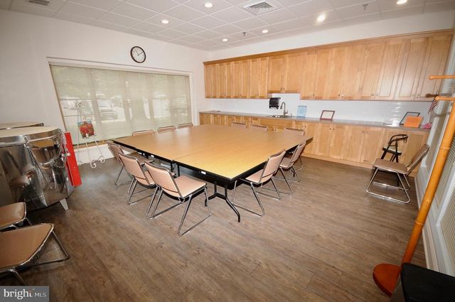 12 WINDMILL CT, Columbus, NJ 08022