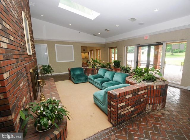 12 WINDMILL CT, Columbus, NJ 08022