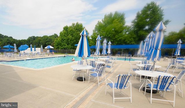 12 WINDMILL CT, Columbus, NJ 08022