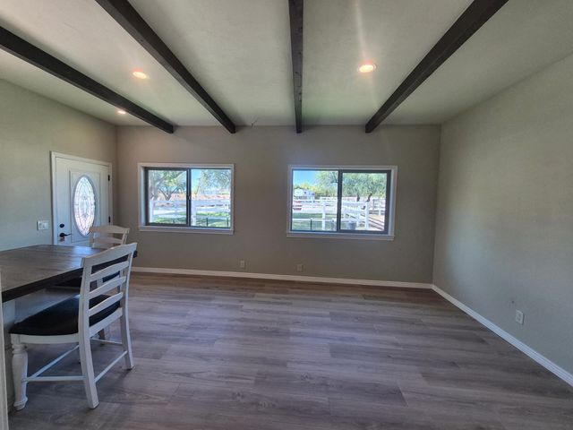 6740 E Dixileta Drive, Cave Creek, AZ 85331