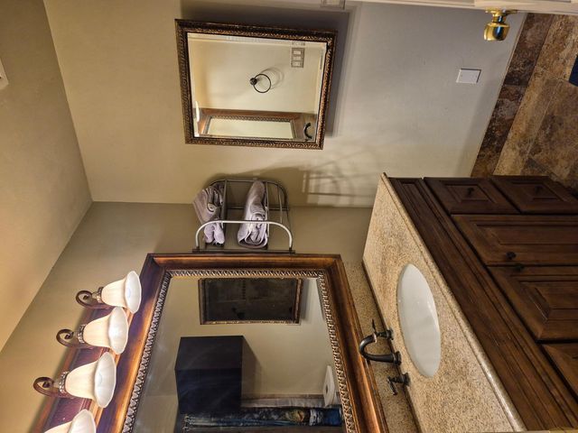 6740 E Dixileta Drive, Cave Creek, AZ 85331